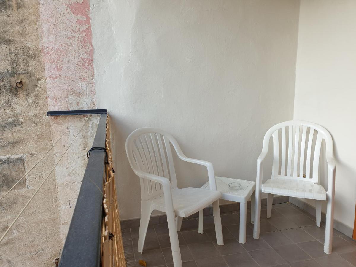 Appartement Le logis de la tour à Avignon Extérieur photo