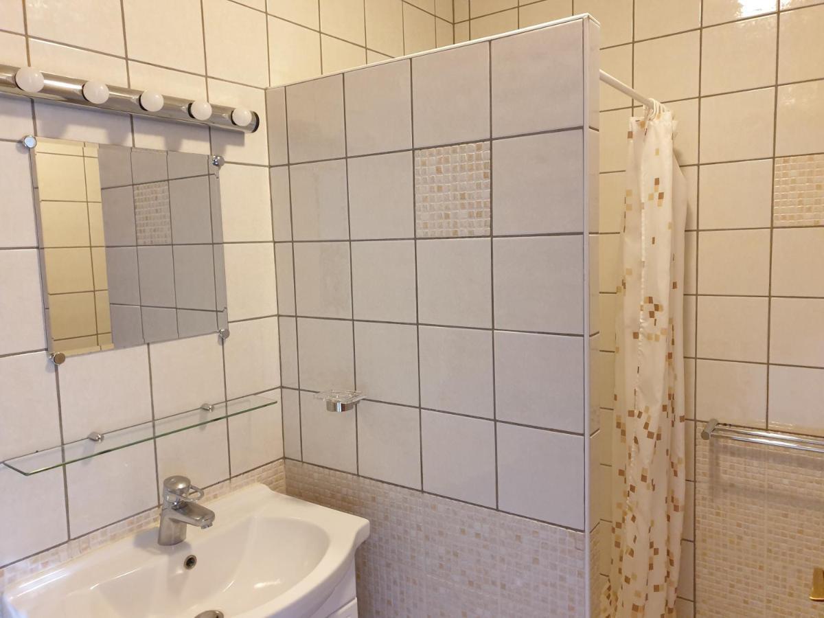 Appartement Le logis de la tour à Avignon Extérieur photo